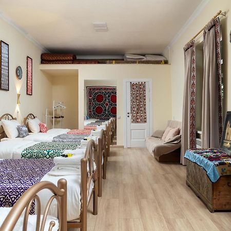 Green Yard Boutique Guesthouse 塔什干 外观 照片