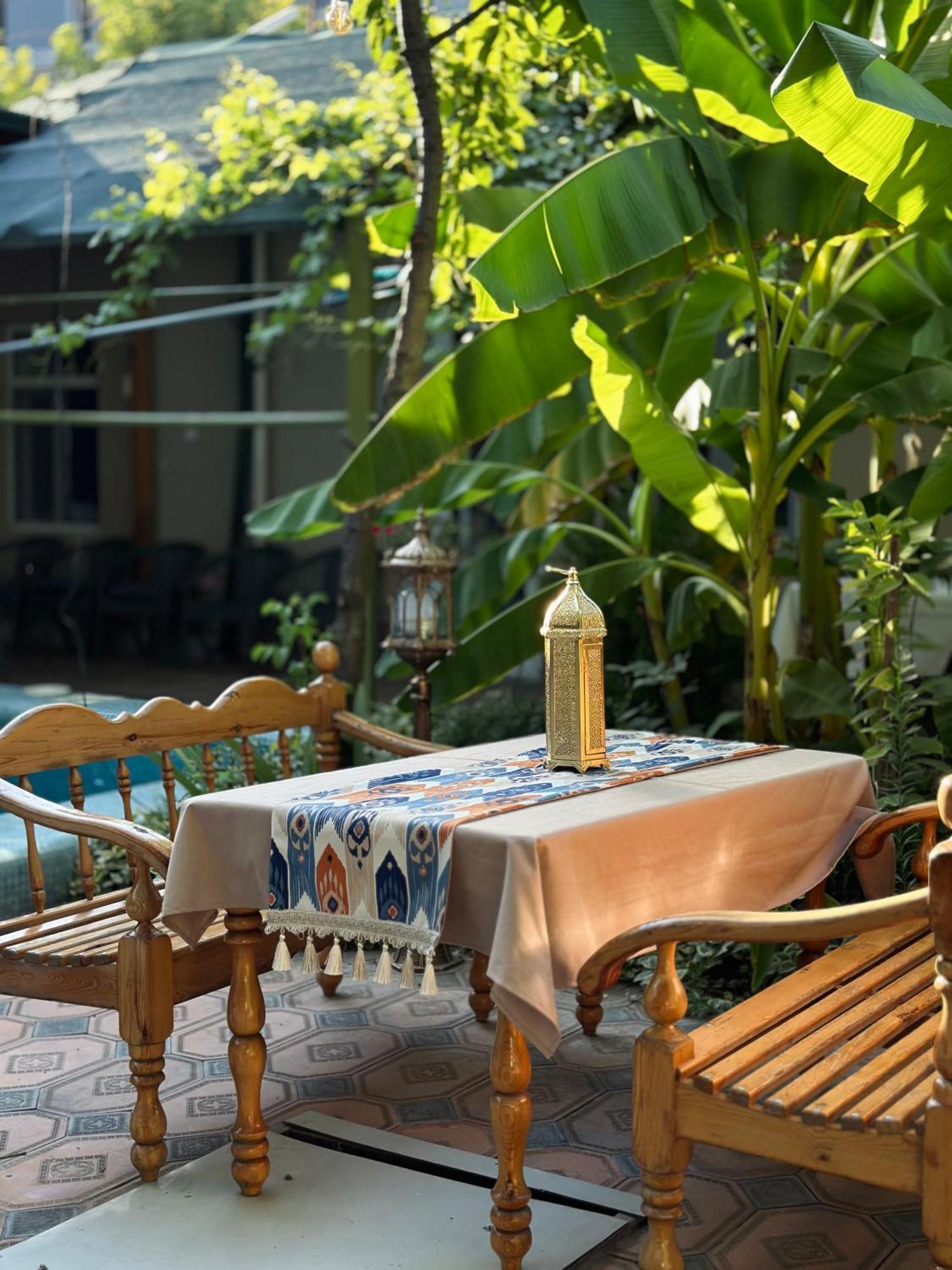 Green Yard Boutique Guesthouse 塔什干 外观 照片